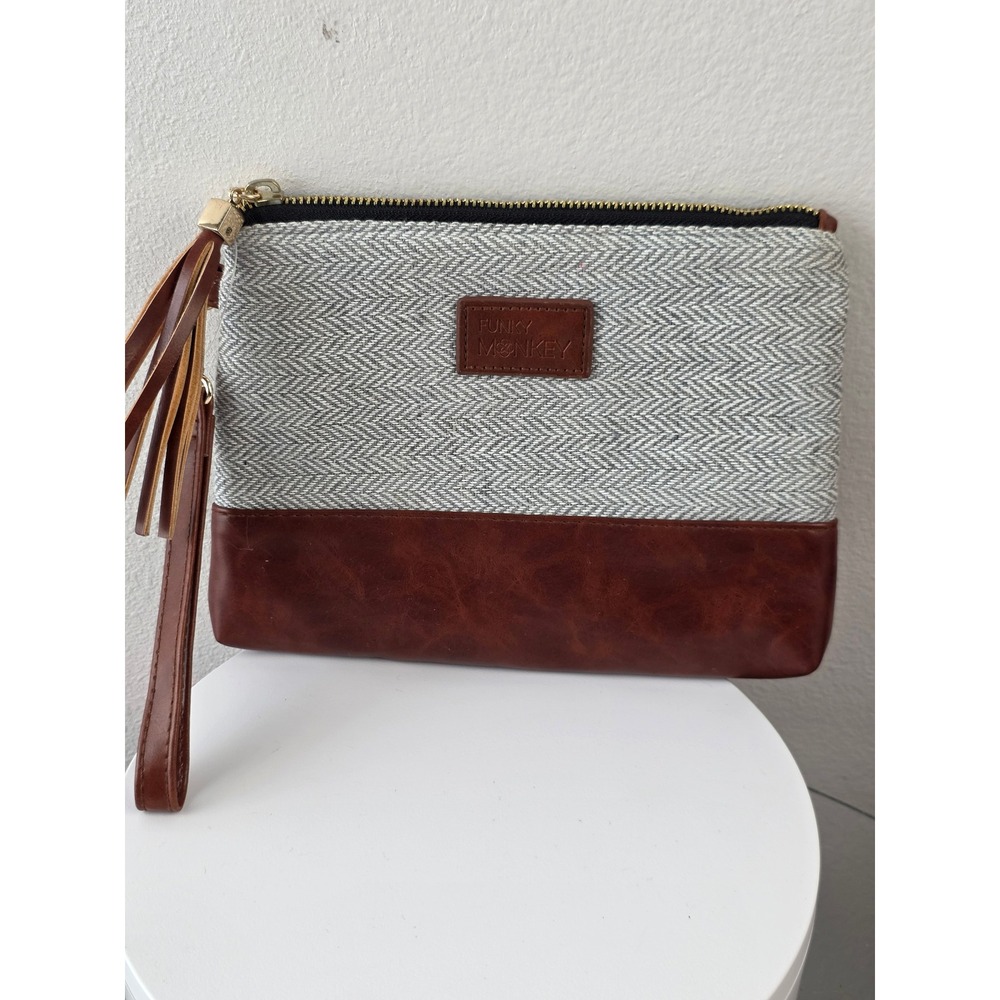 Funky Monkey Herringbone and Faux Leather Wristlet Clutch Bag Grey Cognac Tassel